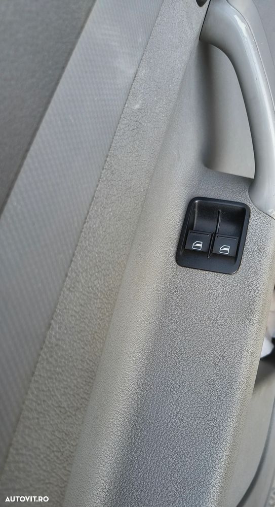 Volkswagen Caddy - 12
