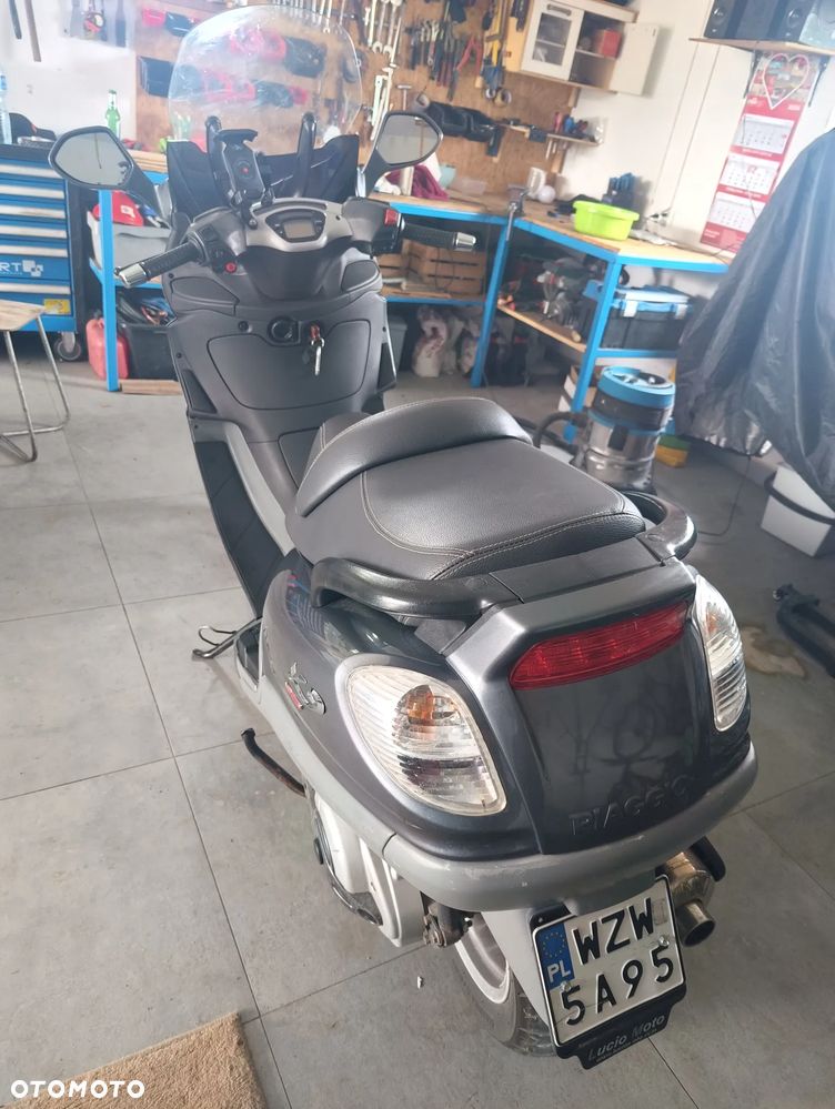 Piaggio X9 - 12