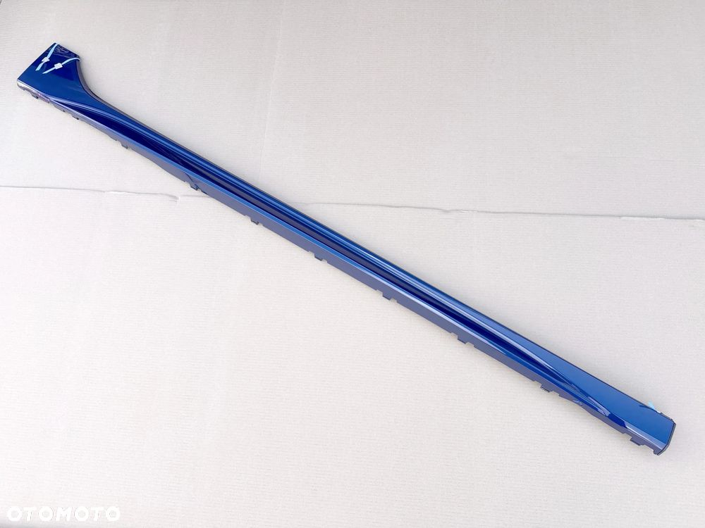 Listwy progowe boczne VW Golf VIII 8 5H0 -R- model, ASO - 8