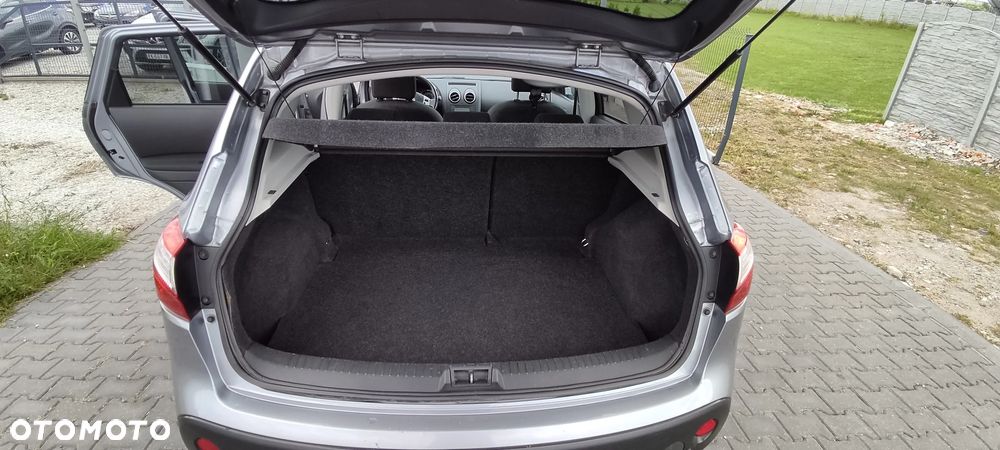 Nissan Qashqai 2.0 4x4 visia - 27