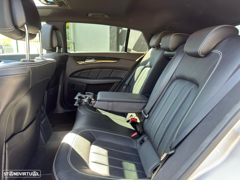 Mercedes-Benz CLS 220 - 7