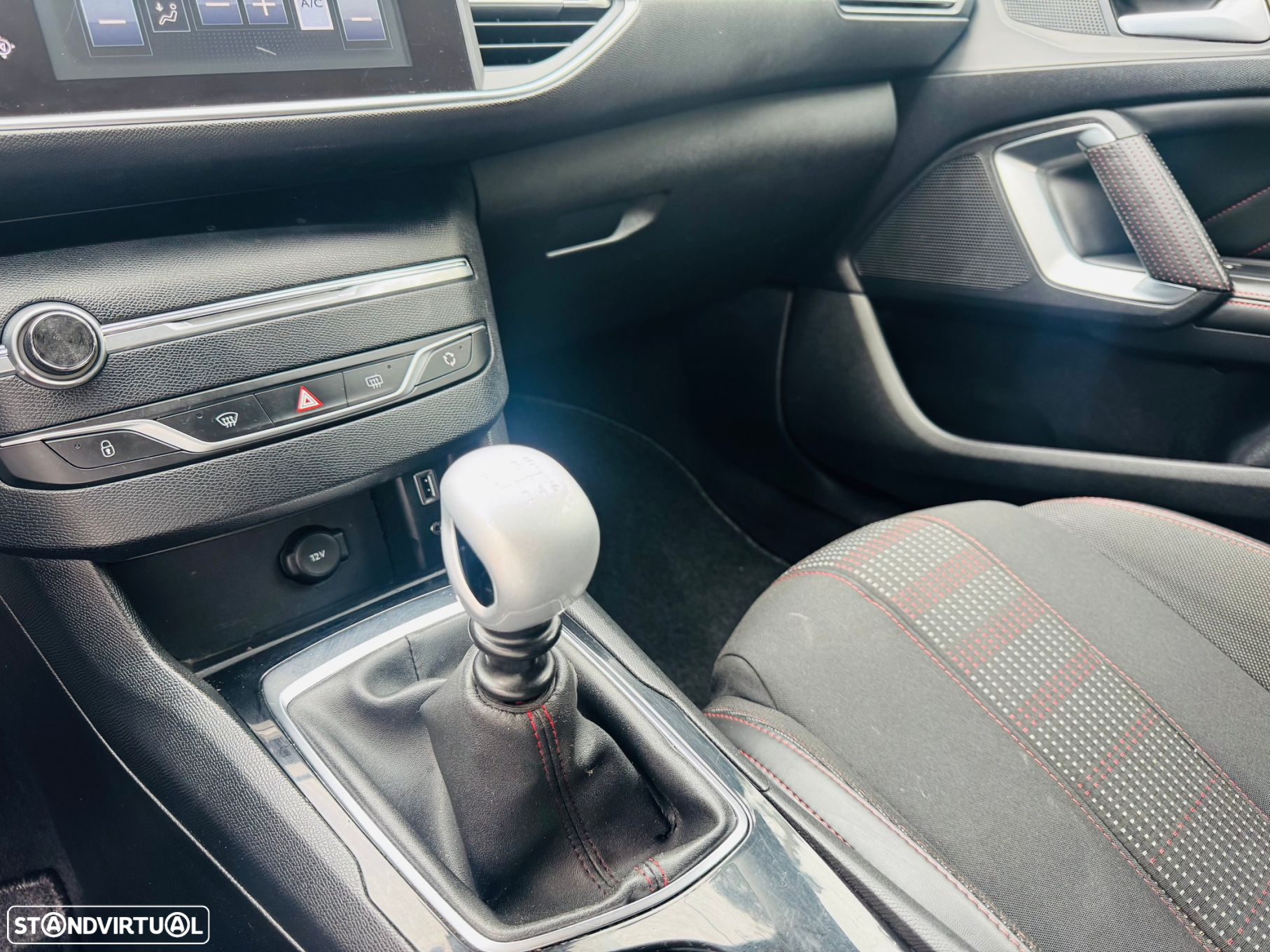 Peugeot 308 SW 1.6 BlueHDi GT Line - 23