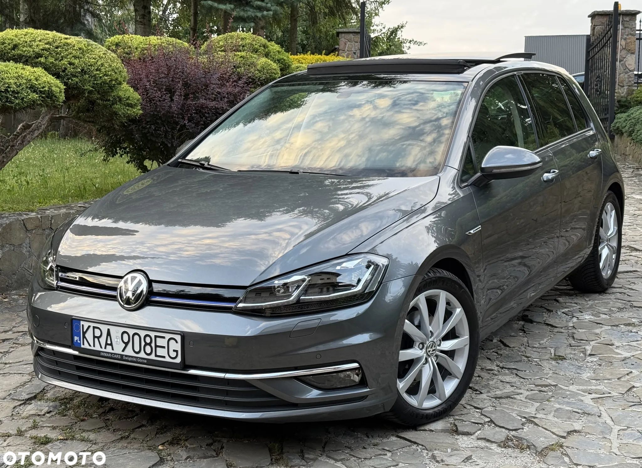Volkswagen Golf 1.5 TSI BlueMotion ACT Highline - 1