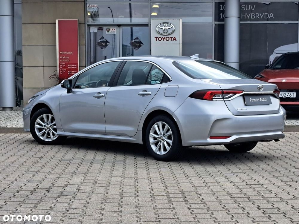 Toyota Corolla - 4
