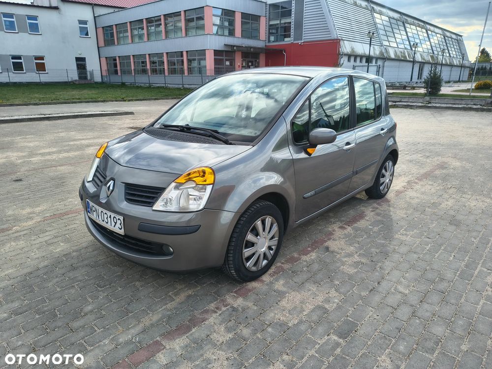 Renault Modus 1.6 16V Privilege - 1