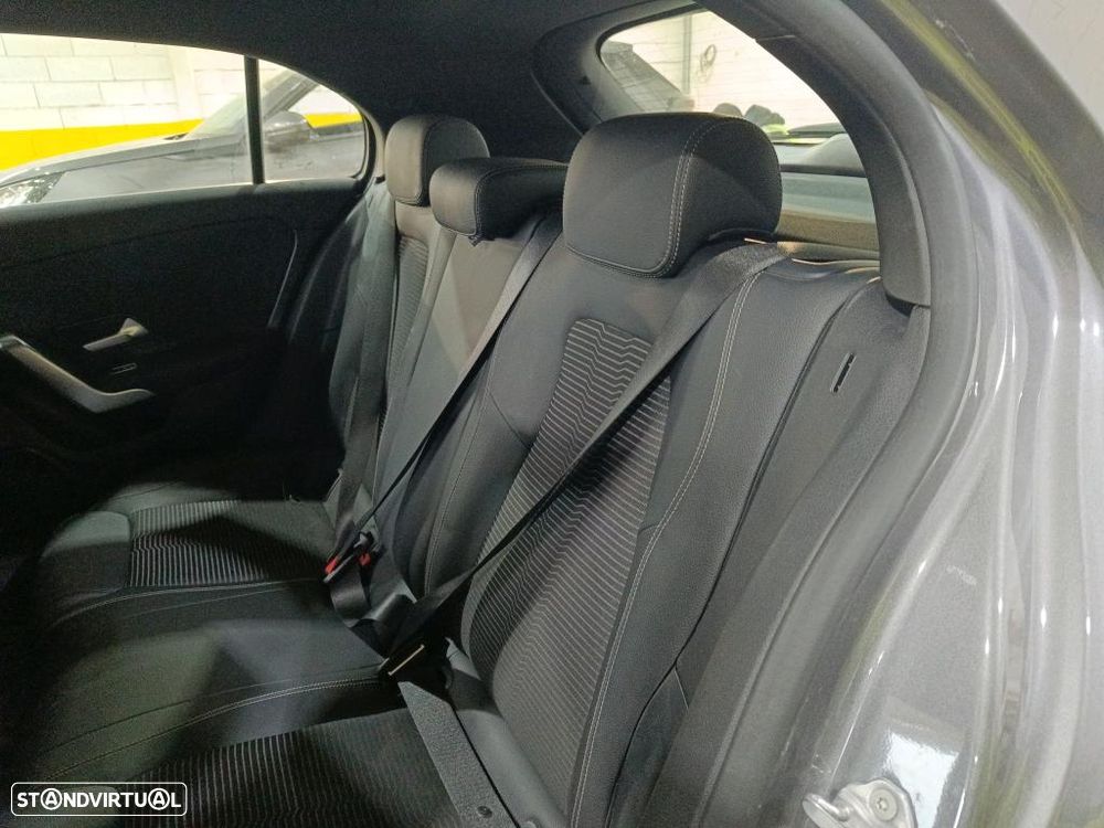 Mercedes-Benz A 250 e Style Plus - 8