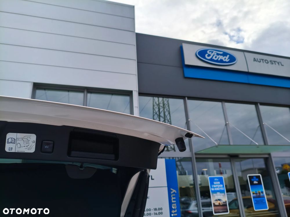 Ford Kuga 2.5P PHEV FWD ST-Line X - 31