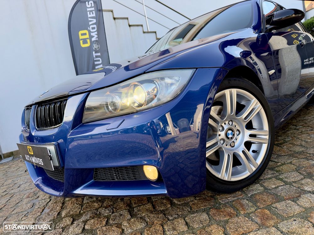 BMW 320 d Navigation Sport - 1