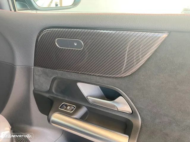 Mercedes-Benz B 180 7G-DCT AMG Line - 33