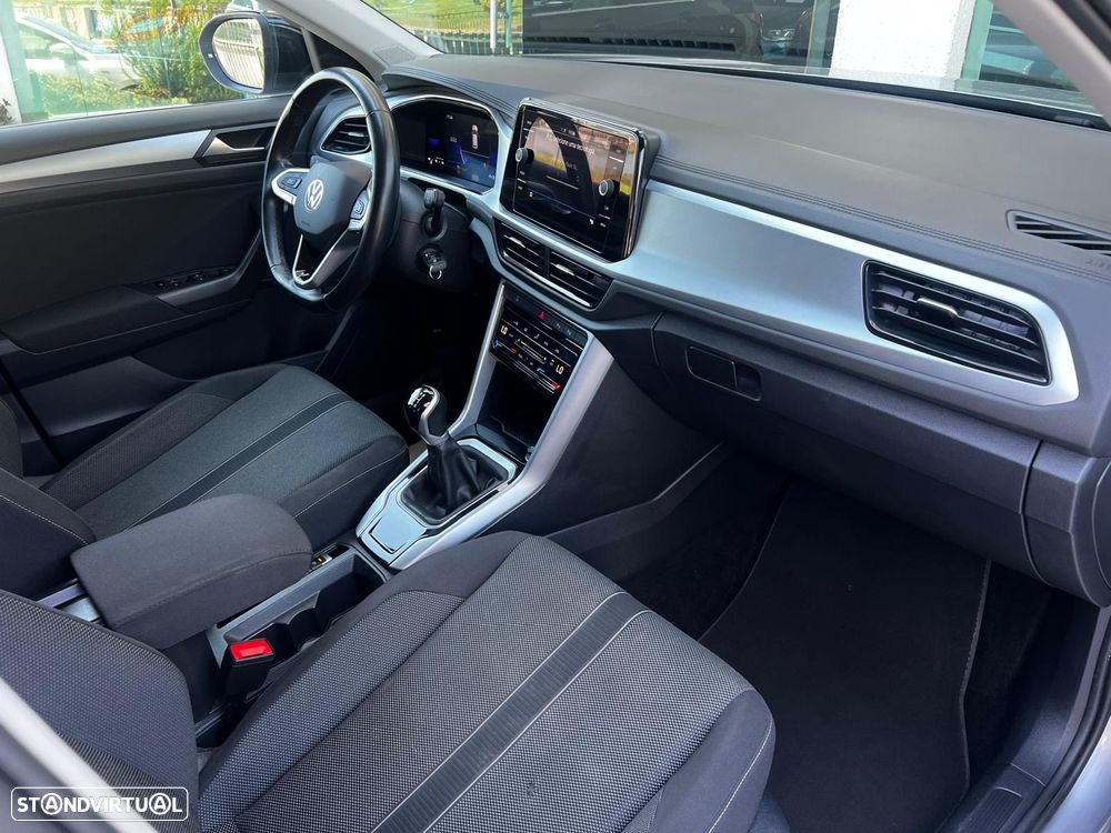 VW T-Roc 1.0 TSI Life - 24