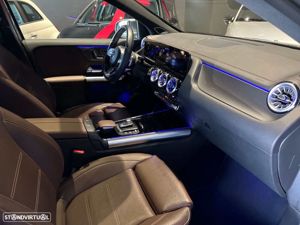 Mercedes-Benz GLA 180 d - 39