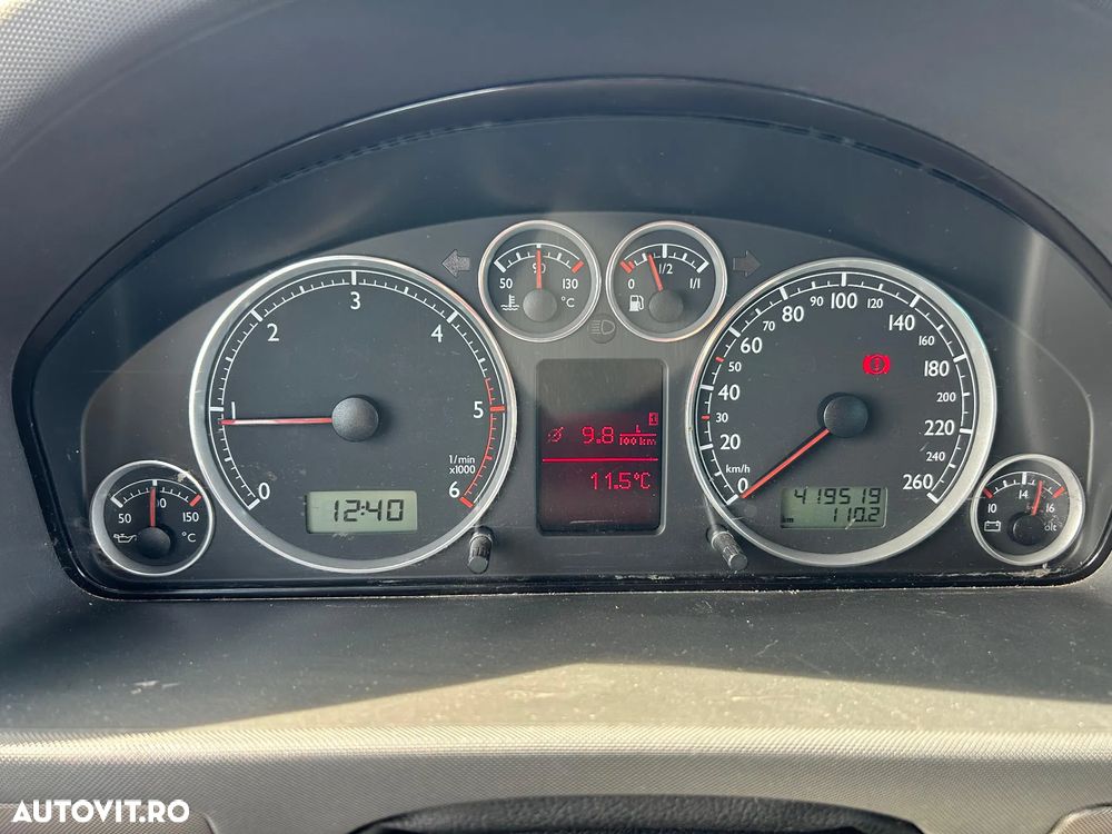 Volkswagen Sharan 1.9 TDI Exclusive Edition - 10