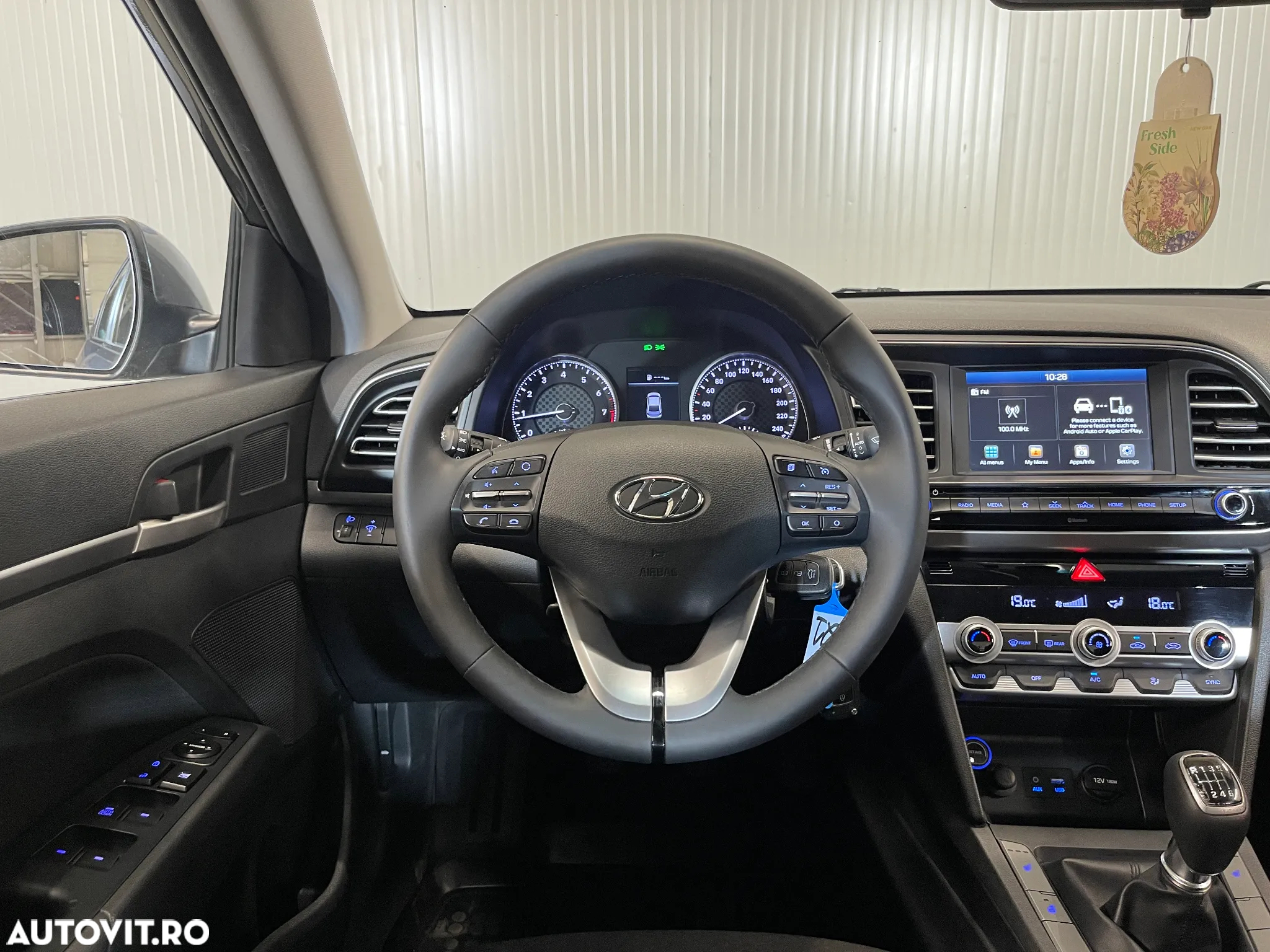 Hyundai Elantra 1.6 MPi Comfort - 6