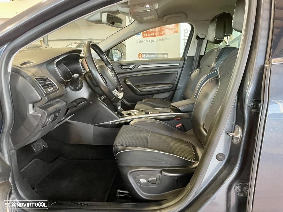 Renault Mégane Sport Tourer - 10