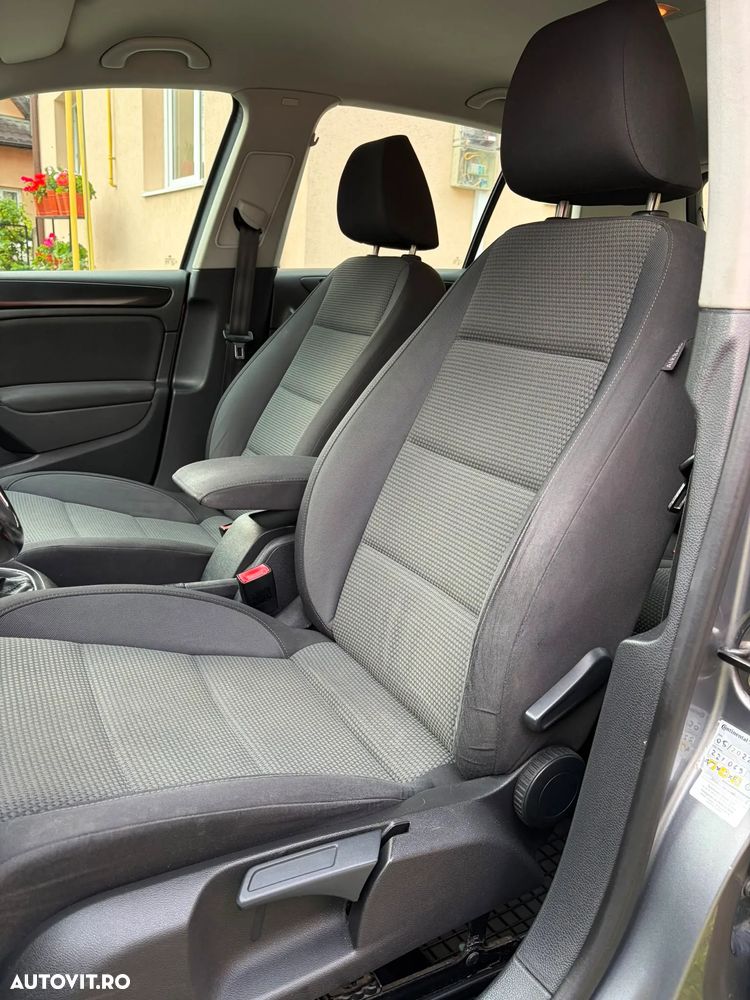 Volkswagen Golf 1.6 TDI DPF Comfortline - 20
