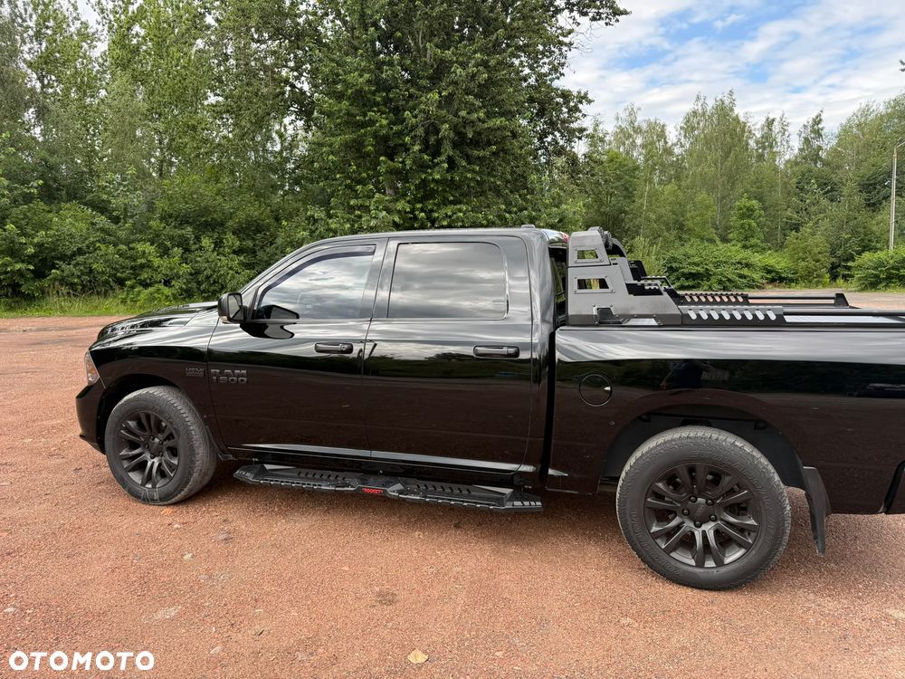 Dodge RAM 5.7 4x4 - 2