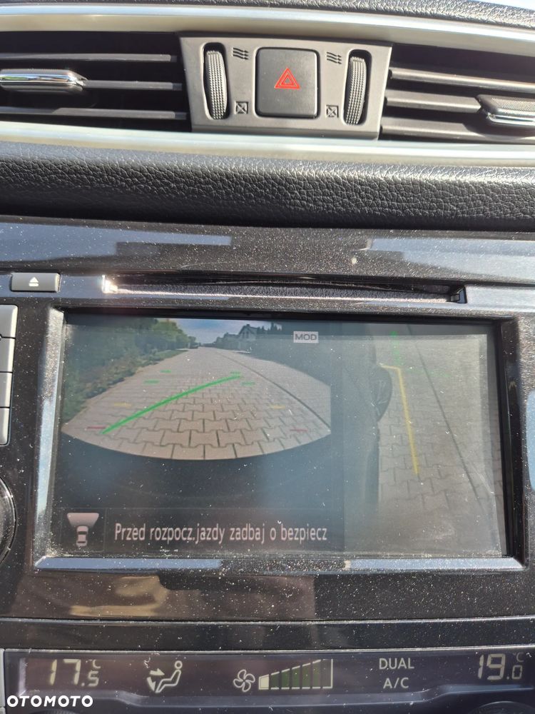 Nissan Qashqai 1.3 DIG-T N-Connecta - 17