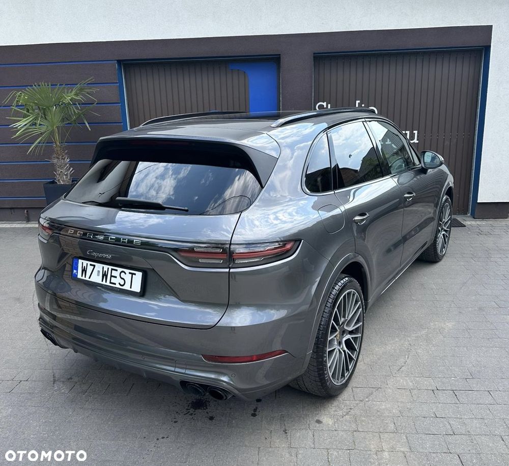Porsche Cayenne Platinum Edition - 13