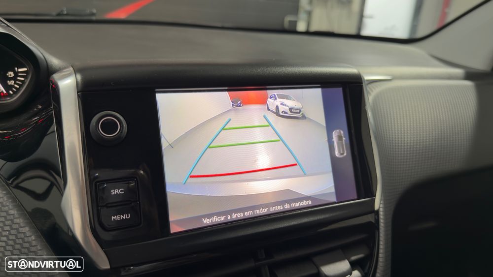 Peugeot 208 1.2 PureTech Style - 23