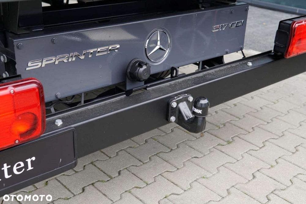 Mercedes-Benz Sprinter - 8