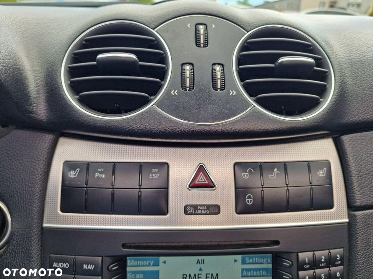 Mercedes-Benz CLK Cabrio 350 7G-TRONIC Avantgarde Sport Edition - 20