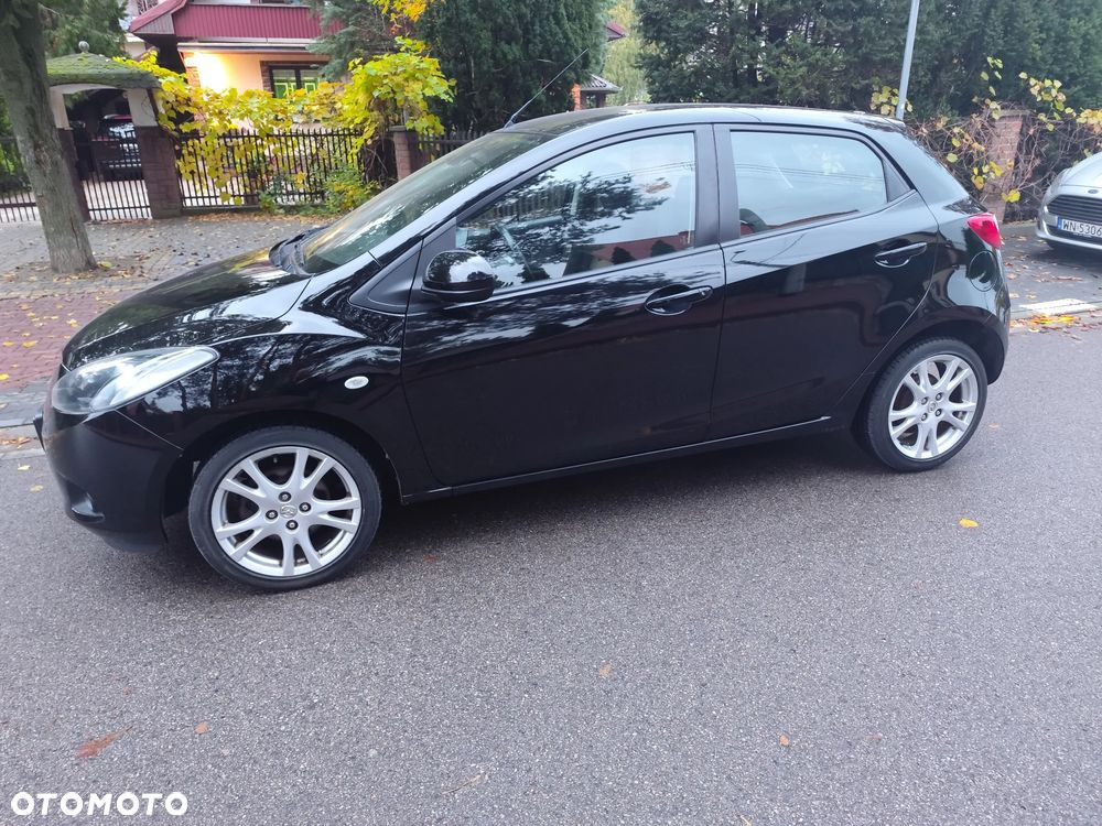 Mazda 2 - 8