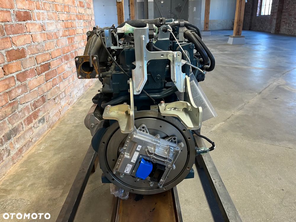 FV23% Silnik Kubota V2403-T Nowy Kompletny - 8