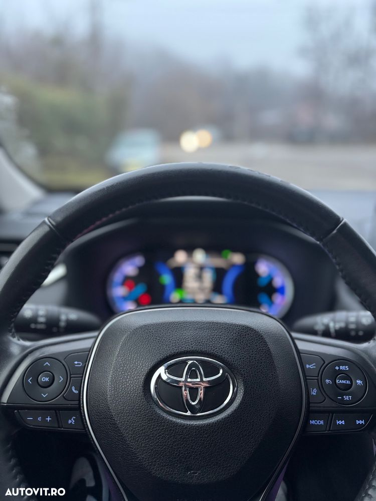 Toyota RAV4 - 12