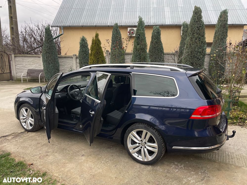 Volkswagen Passat - 12
