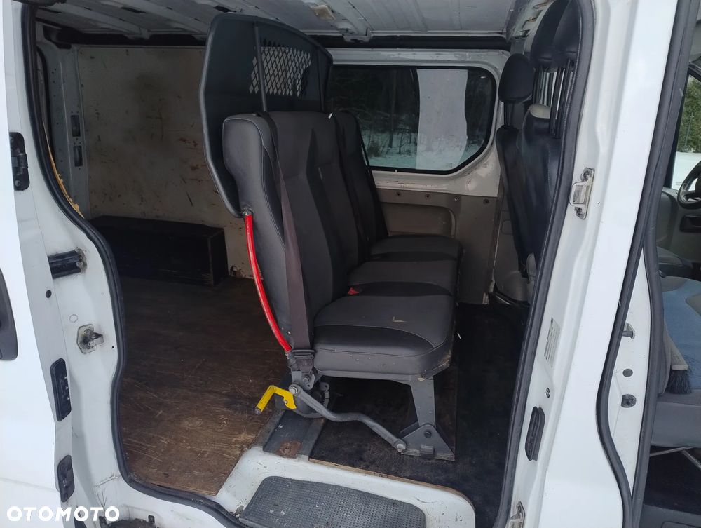 Renault Trafic - 10