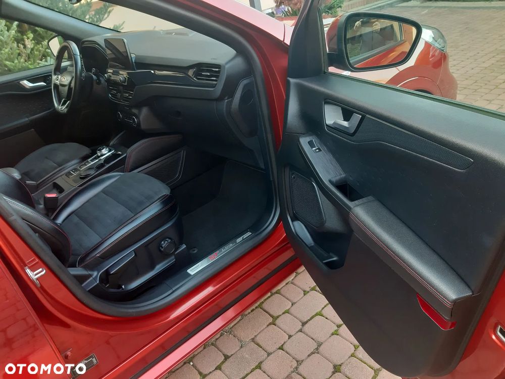 Ford Kuga 2.0 EcoBlue 4x4 ST-LINE X - 27