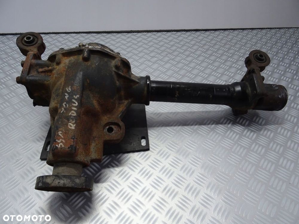 Most przedni Ssang Yong Rodius I 2004-2013 2.7 CRDI 1048836 - 1