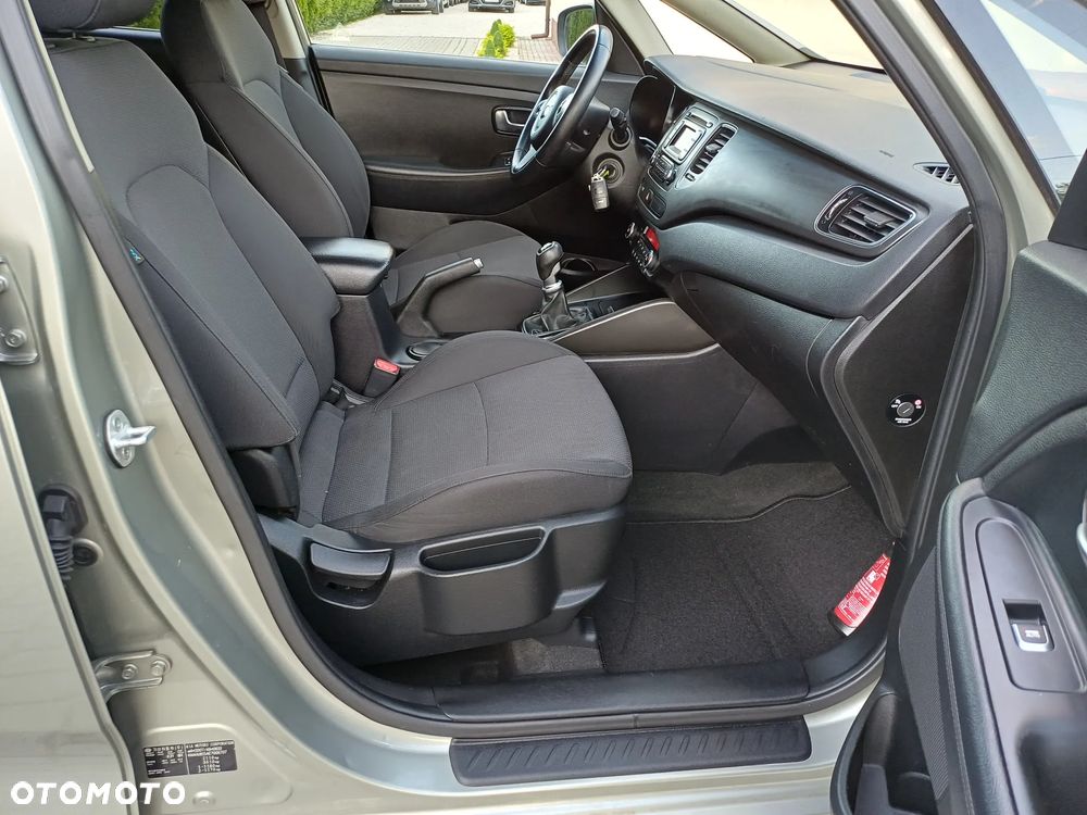 Kia Carens 1.7 CRDi 115 Fifa World Cup Edition - 21