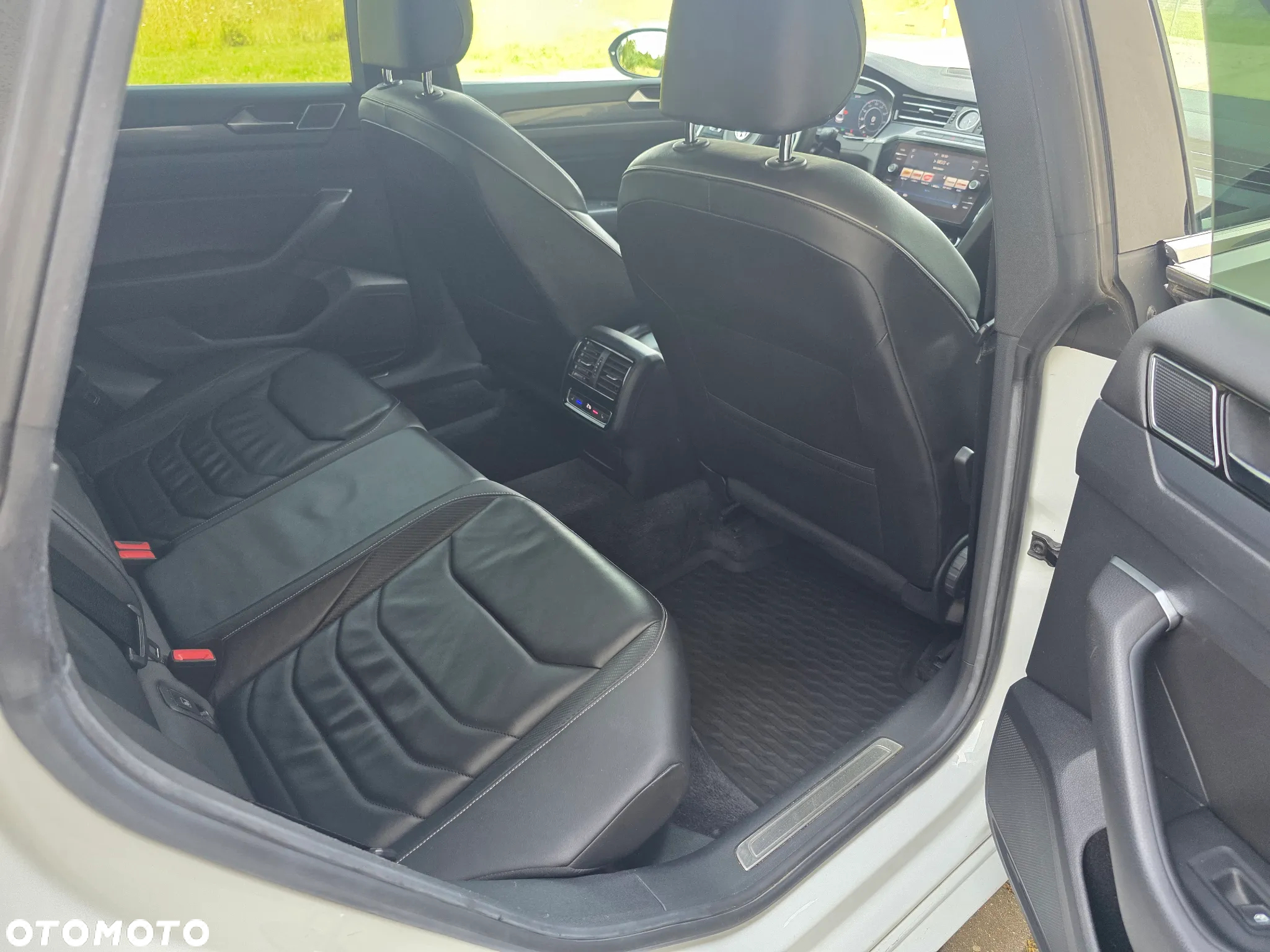 Volkswagen Arteon 2.0 TSI R-Line DSG - 18