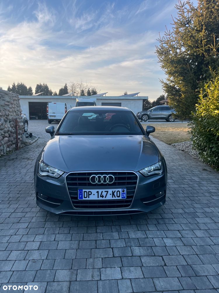 Audi A3 Sportback - 1