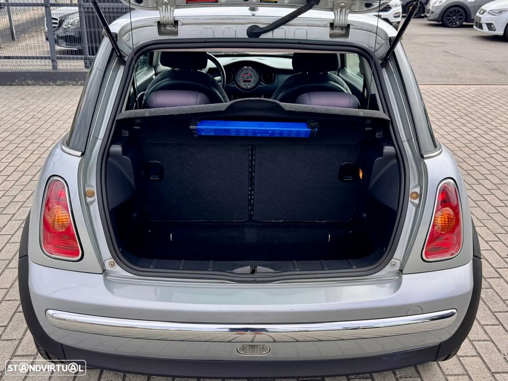 MINI 3 Portas One D - 19