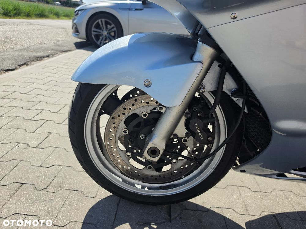 Kawasaki ZZR - 7