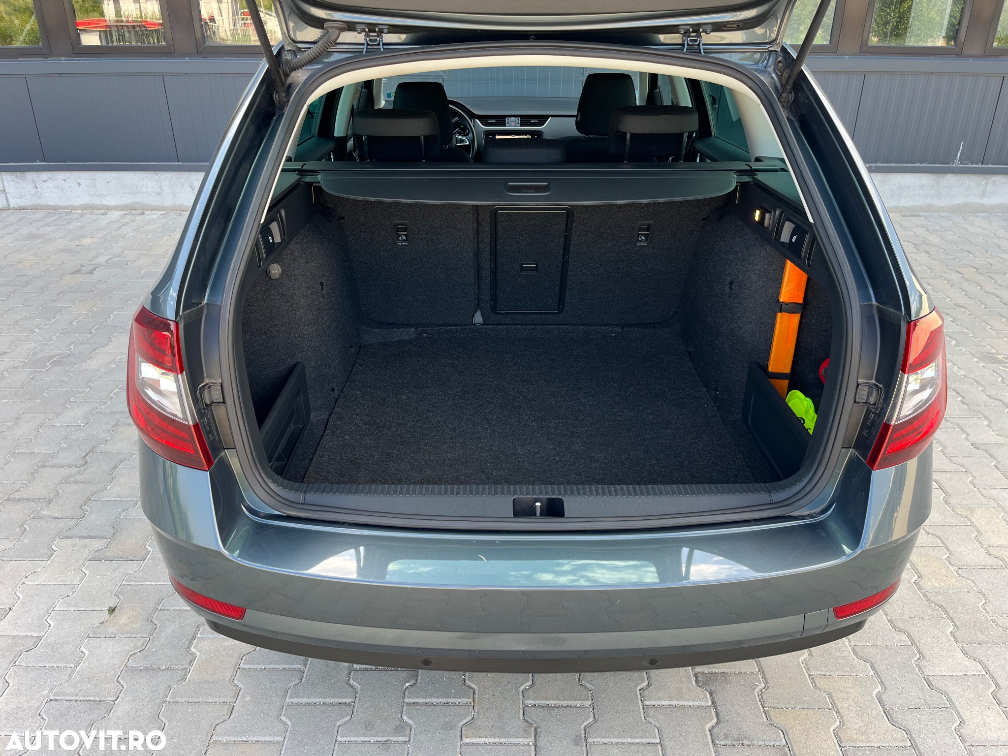 Skoda Octavia Combi 1.6 TDI DSG Clever - 14