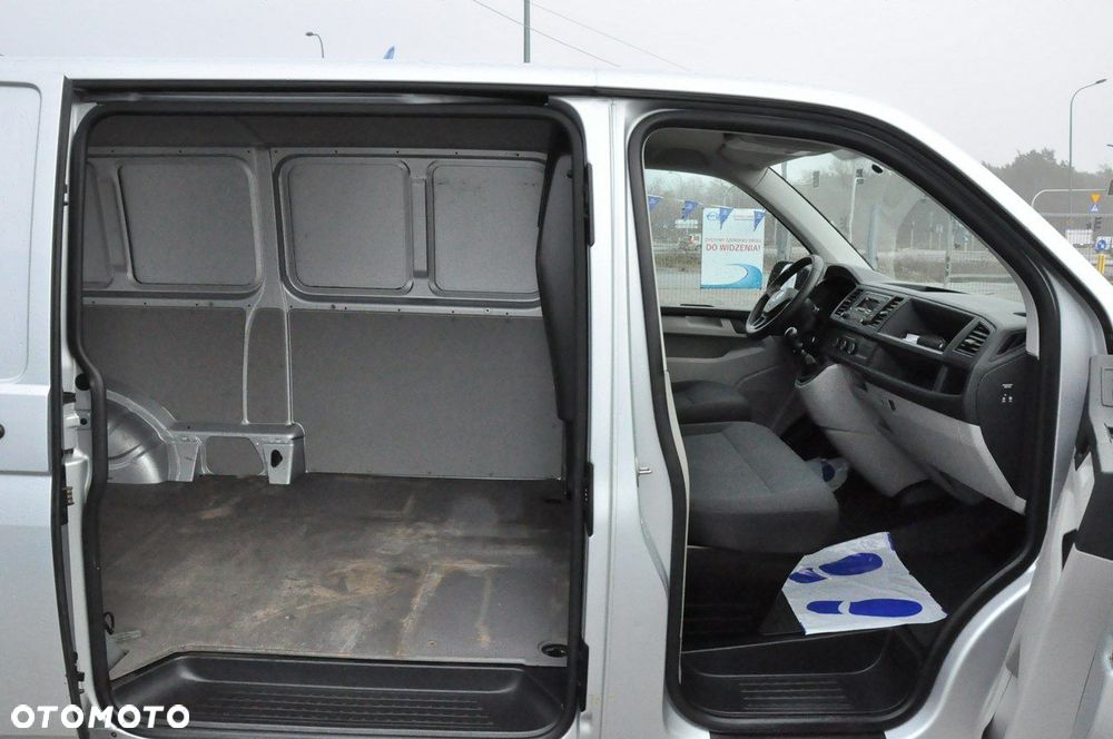 Volkswagen Transporter - 13