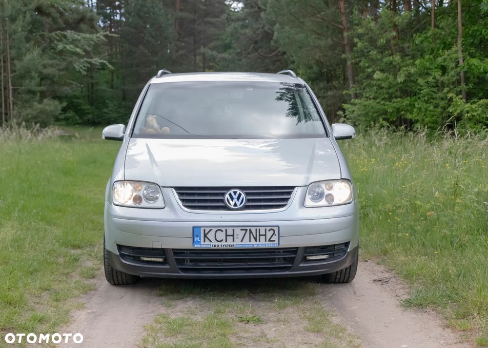 Volkswagen Touran 2.0 TDI DSG Highline - 1