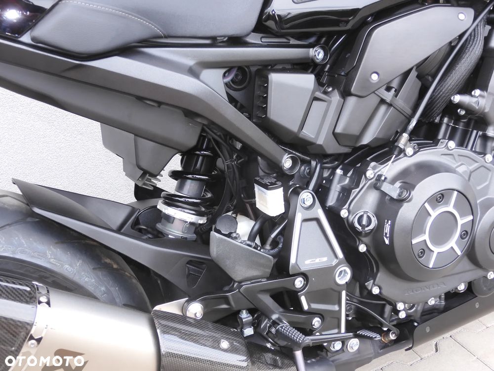 Honda CB - 18