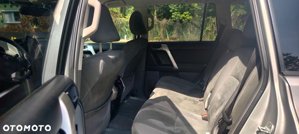 Toyota Land Cruiser LC 4.0 V6 Invincible - 6