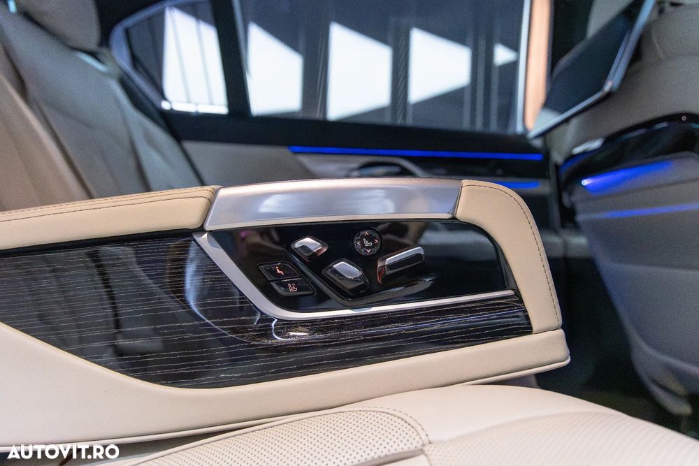 BMW Seria 7 745Le xDrive AT PHEV - 25