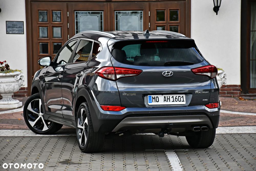 Hyundai Tucson 2.0 CRDI 4WD Automatik Premium - 14