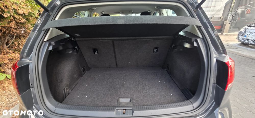 Volkswagen Golf 1.6 TDI BMT Highline - 31
