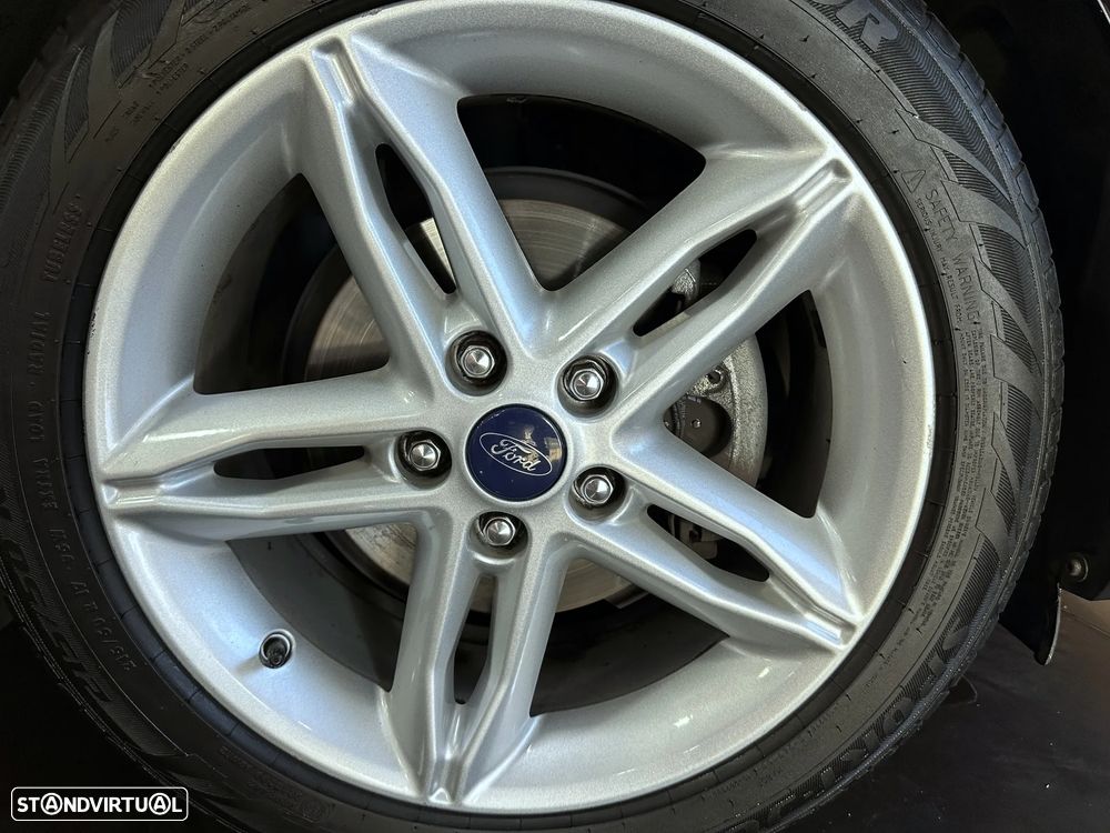 Ford Focus SW 1.5 TDCi Titanium - 35