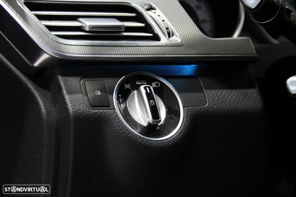 Mercedes-Benz E 250 BlueTEC Avantgarde Auto. - 21