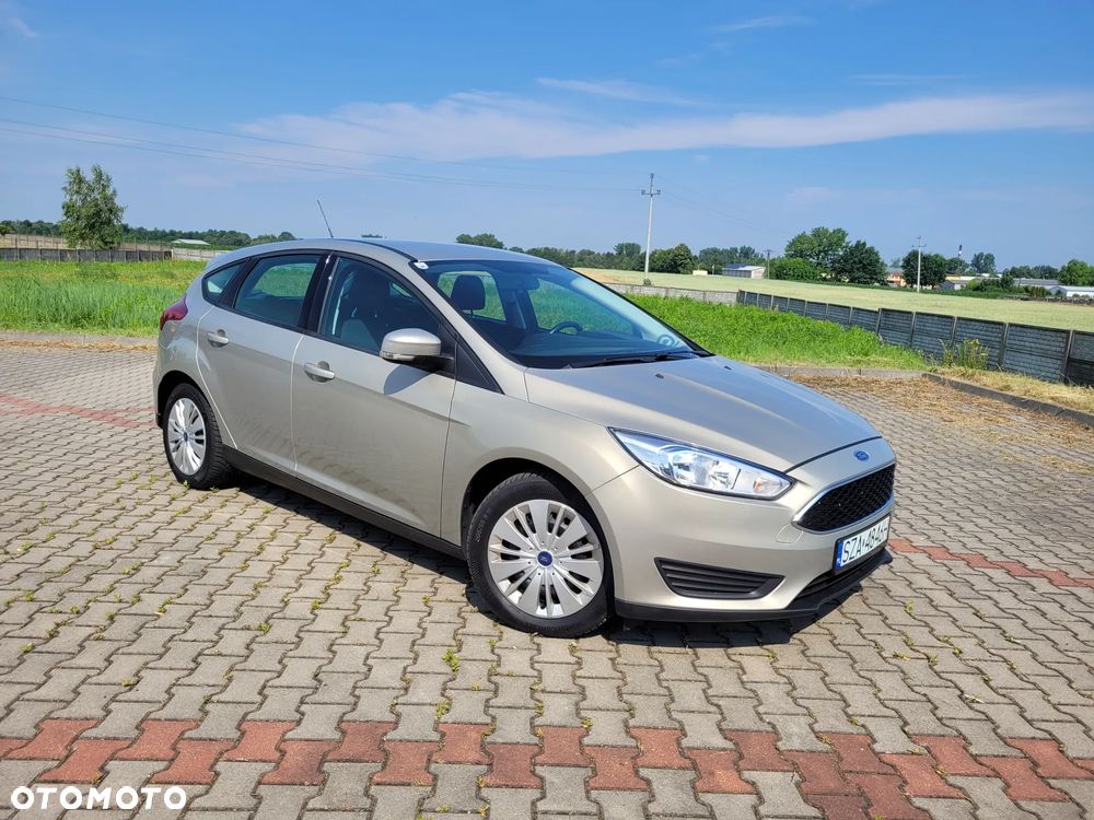 Ford Focus 1.0 EcoBoost Gold X (Trend) - 38
