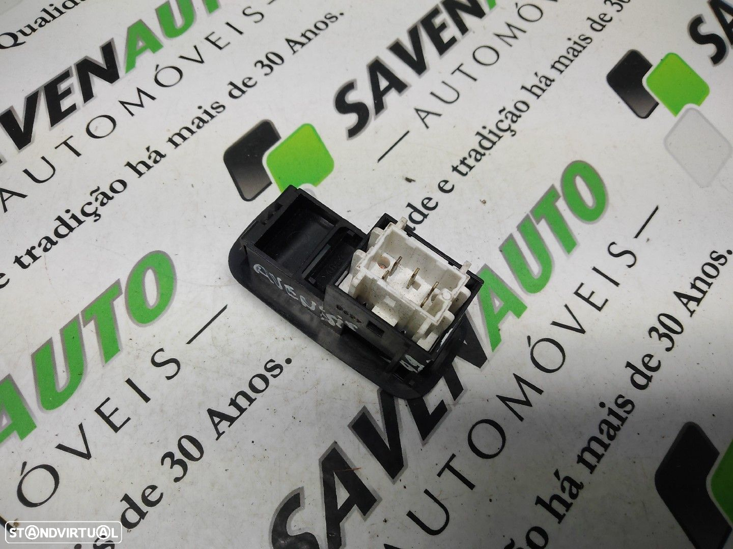 Botão / Botões / Comutador Vidro Dto Toyota Avensis (_T22_) - 3