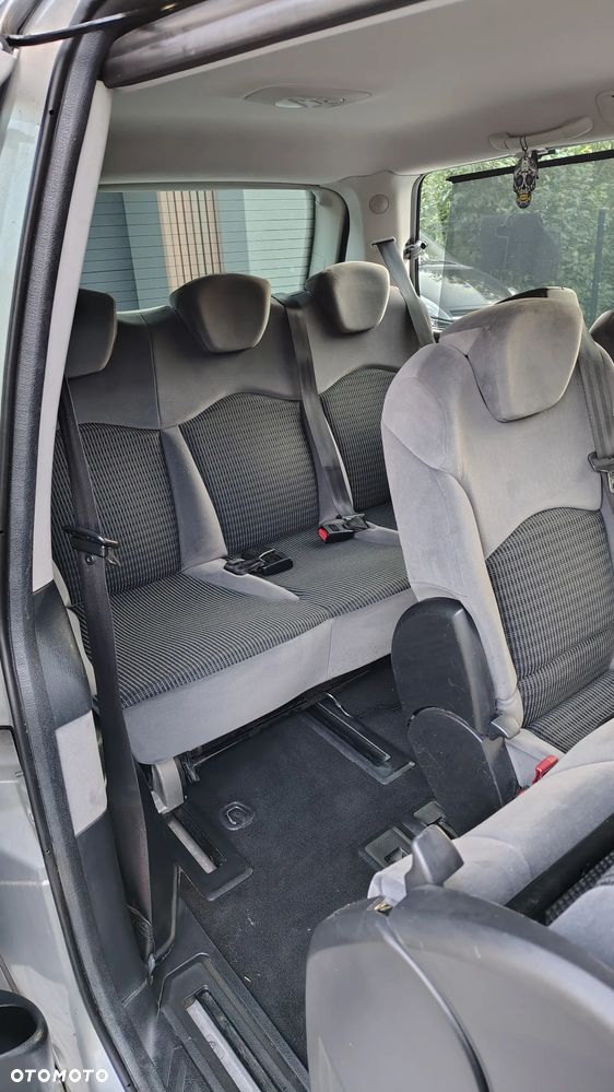 Citroën C8 - 25